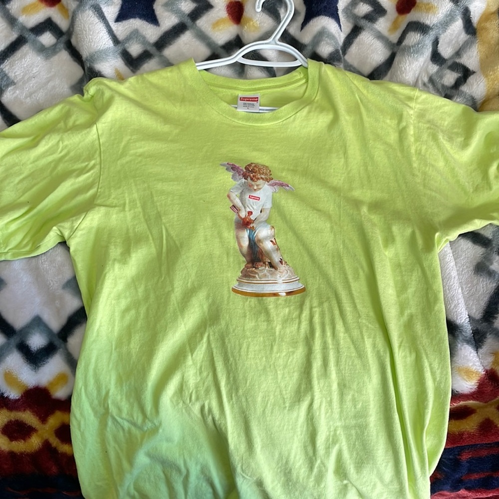 Supreme tee